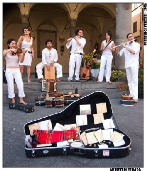 Ostuni, XIX Festival Internazionale degli «Artisti di strada»