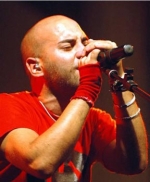 Negramaro, Sangiorgi: Operazione alle corde vocali andata alla...